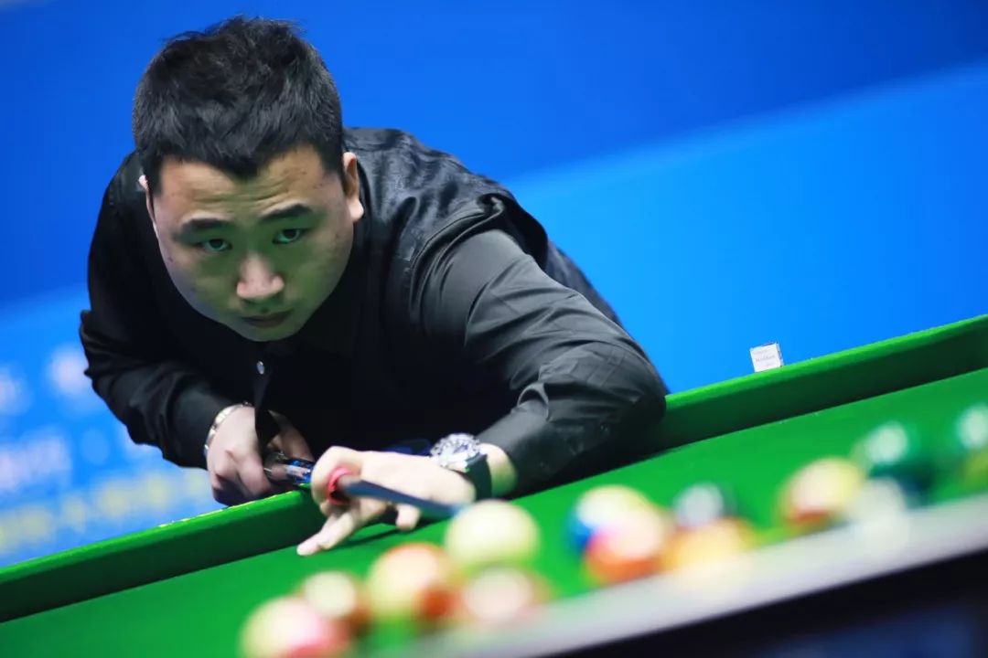 线制造巨大 线制造巨大