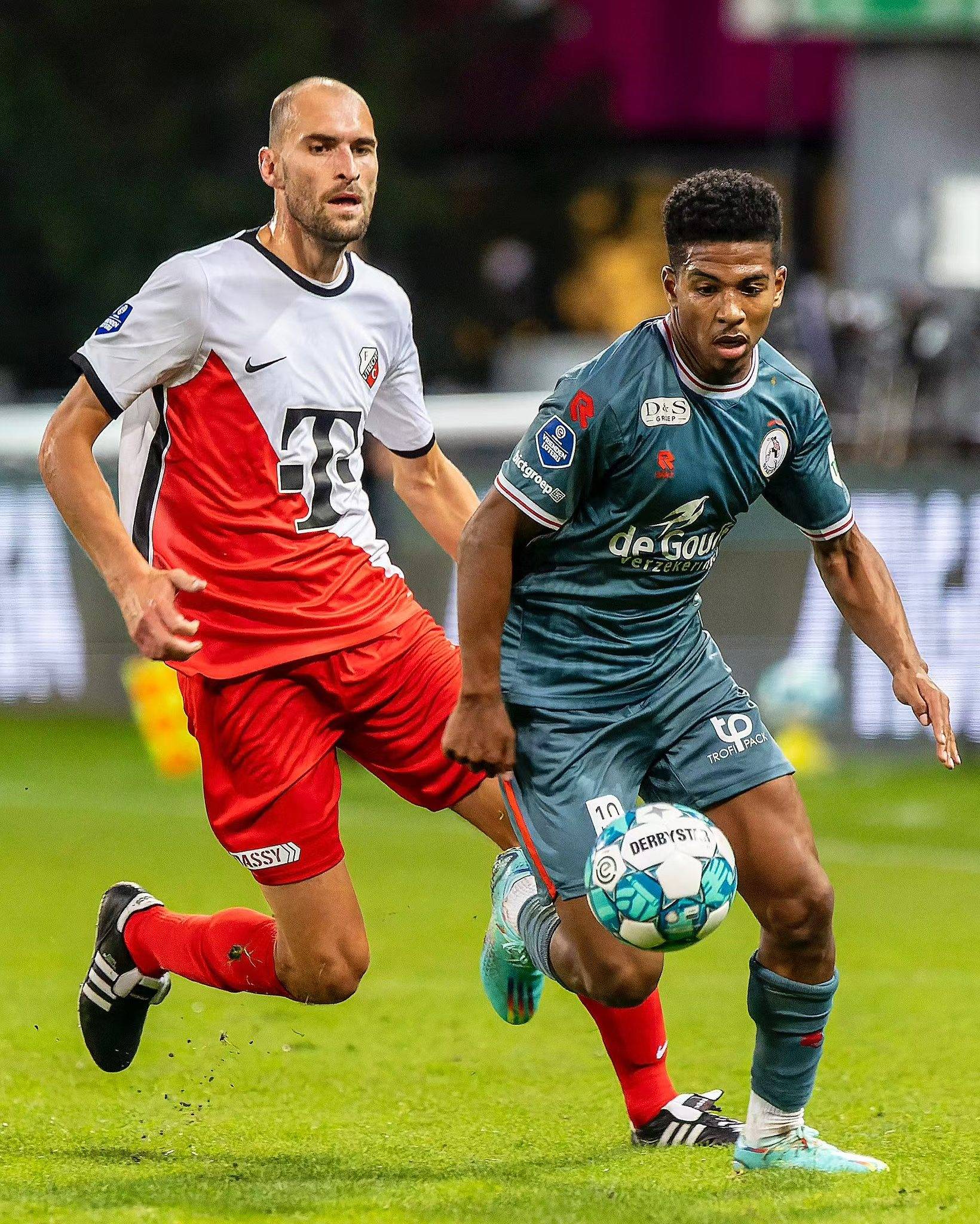 全球与中国 全球与中国